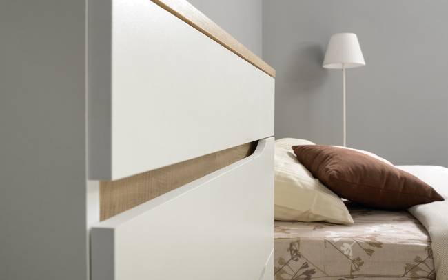 Муссон мебель для спальни: кровать 1600, основание, тумбочка и комод 4-ре ящика цвет белый/дуб эндгрейн элегантный