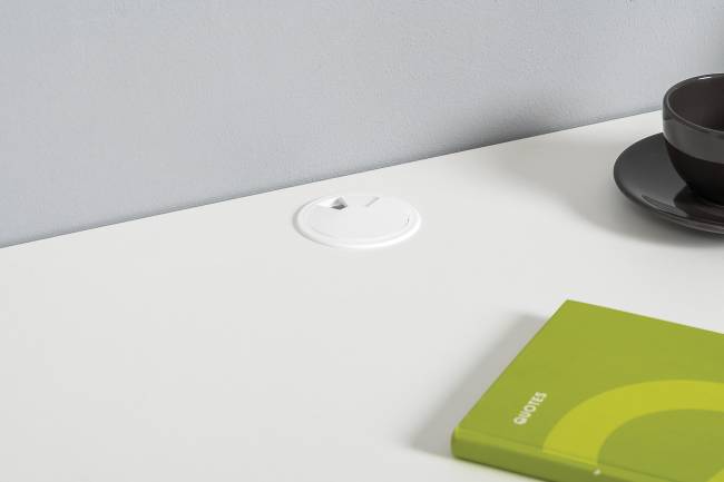 Стол для молодёжной Торонто 12.149 цвет белый шагрень/стальной Стол для молодёжной Торонто 12.149 цвет белый шагрень/стальной