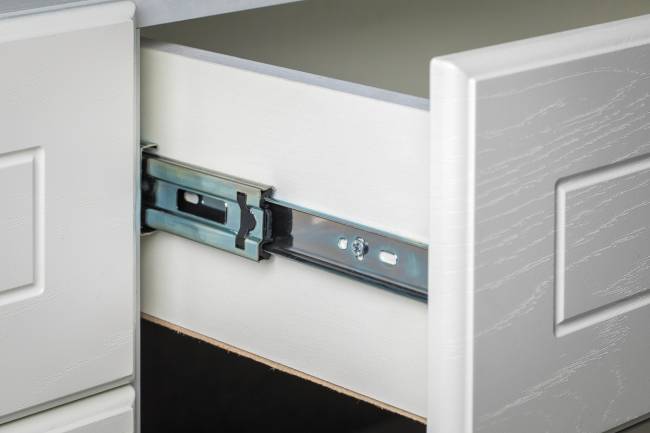 Стол туалетный 12.46 Ливерпуль цвет ясень ваниль/белый Стол туалетный 12.46 Ливерпуль цвет ясень ваниль/белый