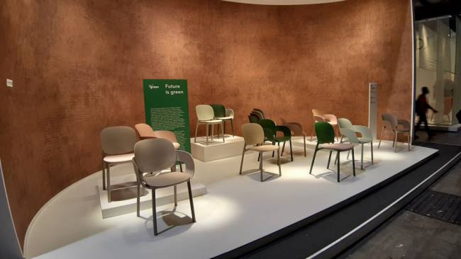 Стул пластиковый Hug Go Green карамельный 470х540х800 мм Стул пластиковый Hug Go Green карамельный 470х540х800 мм