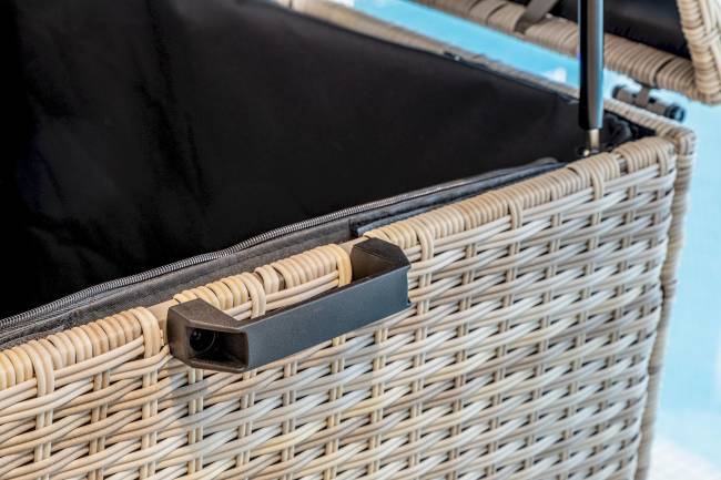 Сундук для хранения KARL 120 c колесиками бежевый