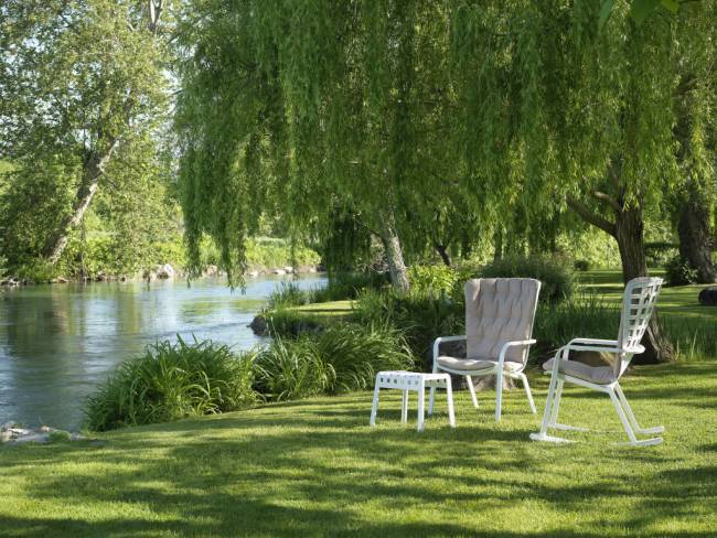 Табурет пластиковый Poggio белый 490х415х440 мм Табурет пластиковый Poggio белый 490х415х440 мм