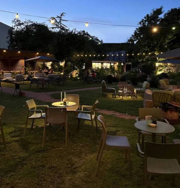 Стул пластиковый Bit тортора 520х550х840 мм