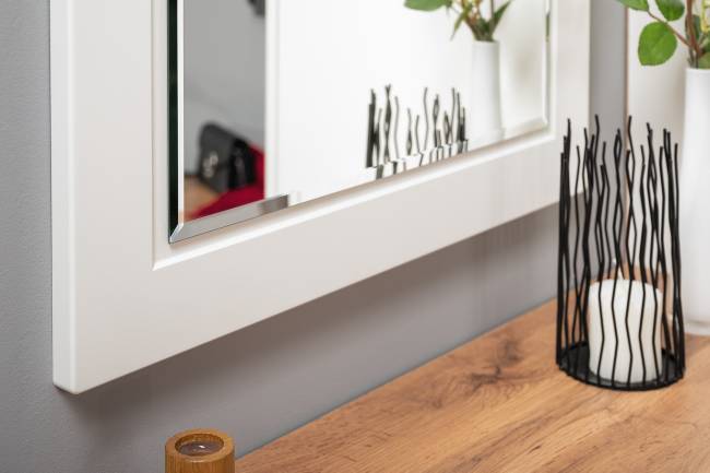 Стенка в прихожую Остин № 58 цвет белый шагрень/дуб крафт золотой