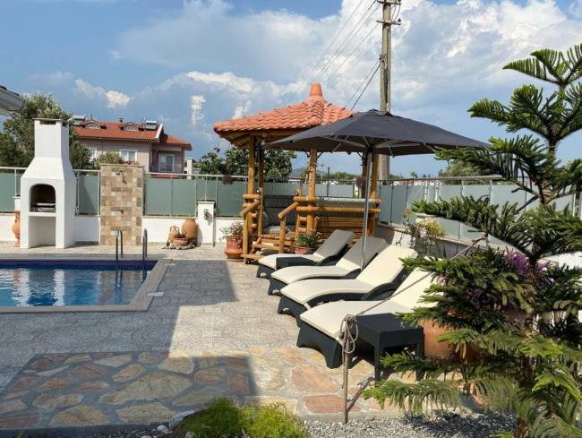 Шезлонг пластиковый с матрасом GS 1009 (Fiji) антрацит, слоновая кость 1870x730x340 мм